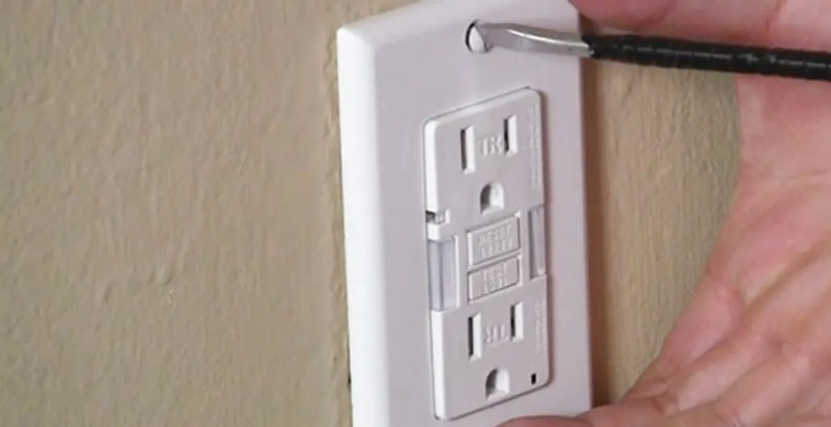 gfc outlets service securing and mounting ground fault circuit interrupter outlet by certified electricians in Charleston, SC