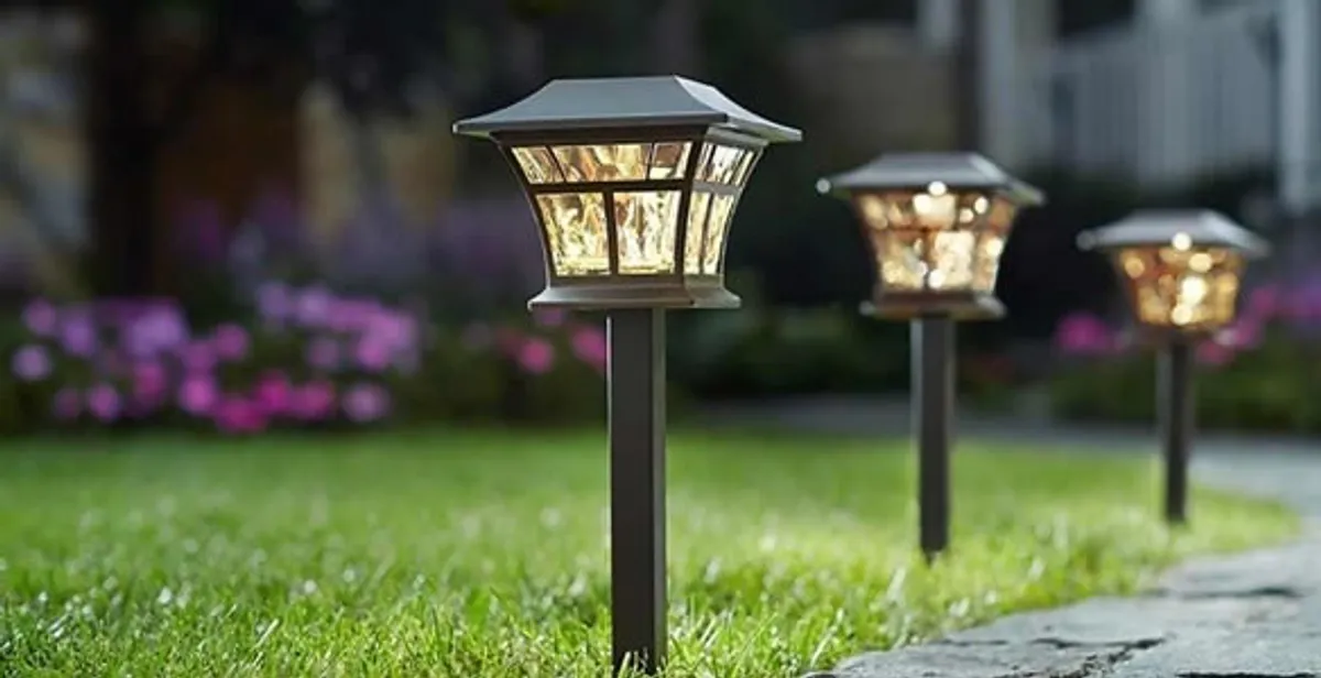 landscape lighting installation services with professionally installed pathway lights in Charleston, SC